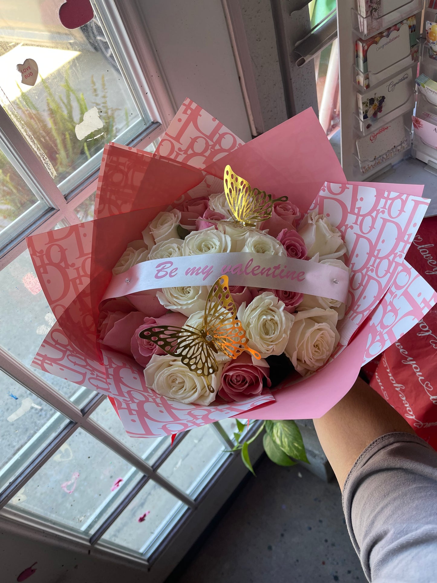 24 pink 🌸 be my valentines