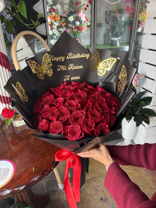 36 red glitter roses