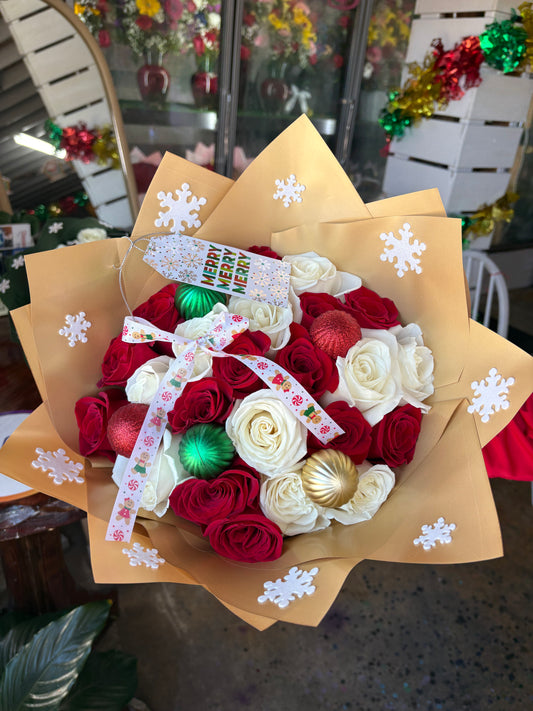 24 gold Christmas bouquets