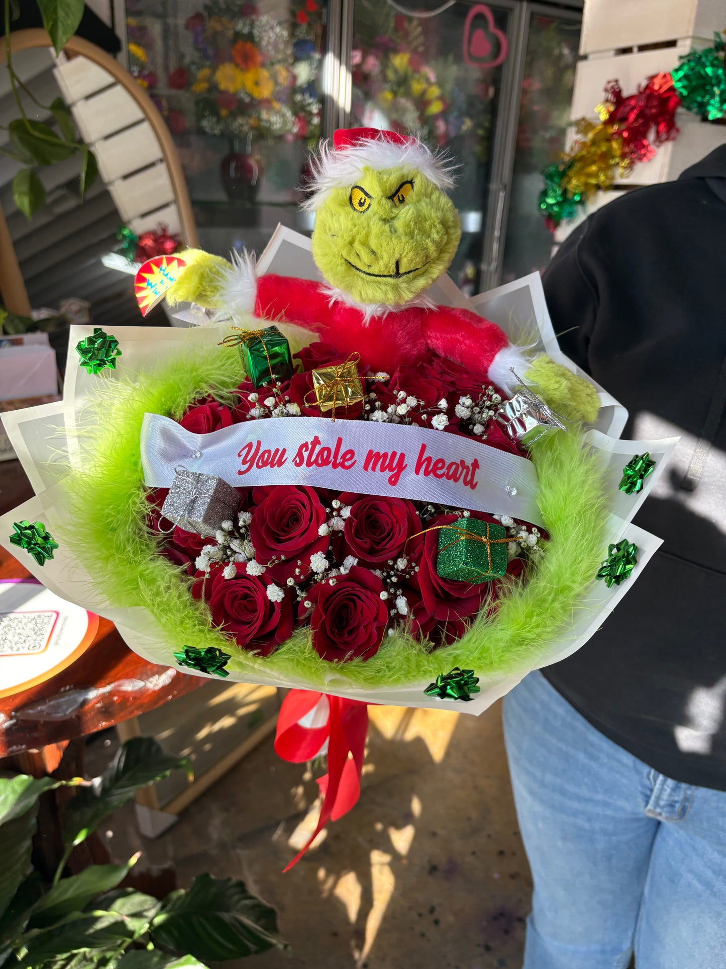 24 red Grinch bouquet