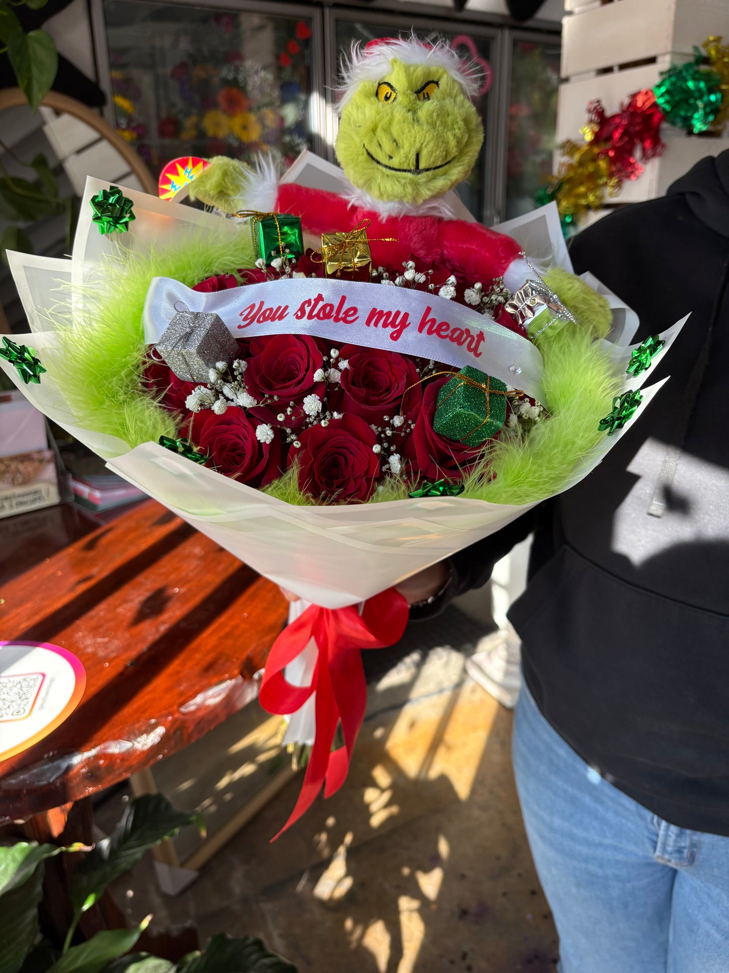 24 red Grinch bouquet